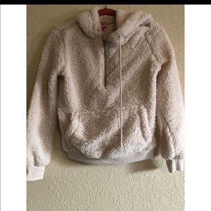 Cream xs Sherpa